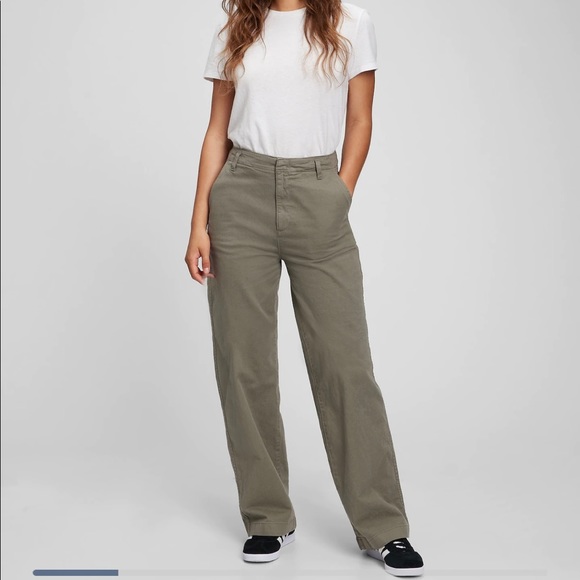 Gap loose fit wide-leg khakis - Picture 3 of 5
